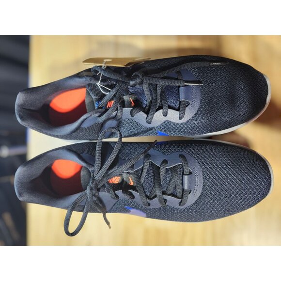 Nike revolution Men 11 Women 12.5 - Picture 2 of 6